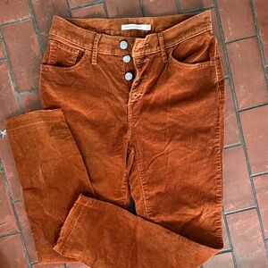 Levi’s High Rise straight Corduroy Jeans in Rust 26
